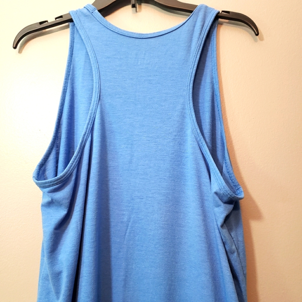 Reebok Speedwick tank top size medium - Picture 4 of 4